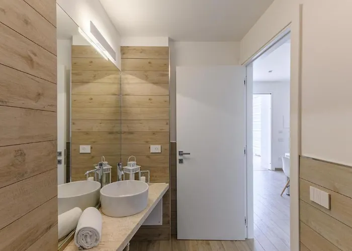 Апартаменты Stunning Capo Falcone Charming 1 Bedroom Prem Sleeps 4 And Child