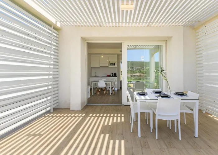 Stunning Capo Falcone Charming 1 Bedroom Prem Sleeps 4 And Child Стинтино